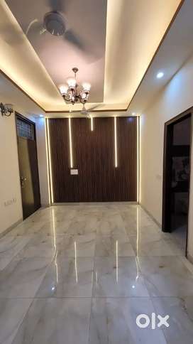 Ready to move 2 BHK flat in Dayanand colony Gurgaon