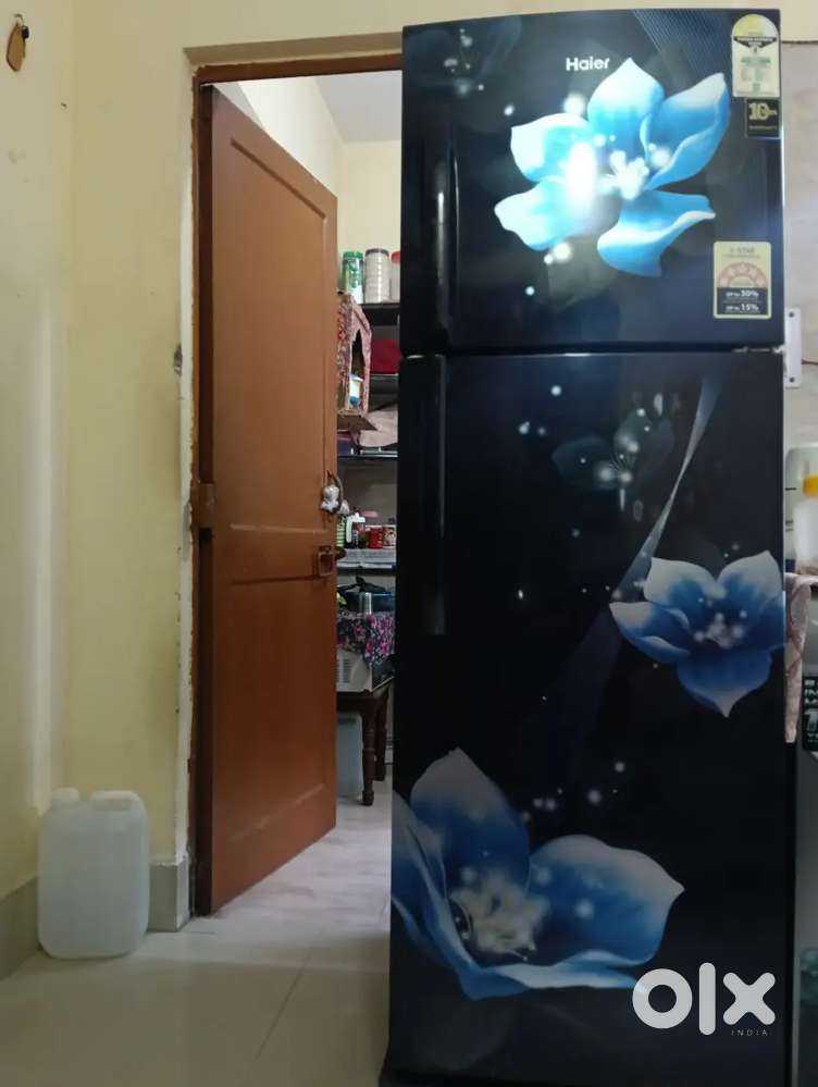 Haier refrigerator { 3 star } condition: new ( very good performance)