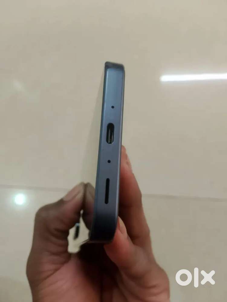 Samsung galaxy A35 5g (8gb + 128gb) good condition