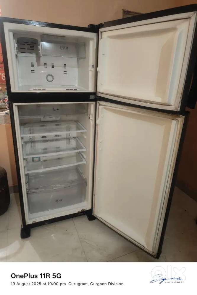 whirlpool refrigerator good condition