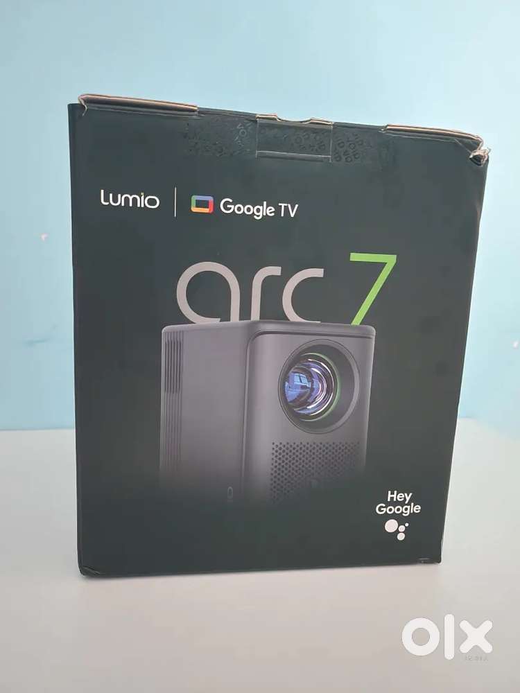 LUMIO ARC7 PROJECTOR Brand New