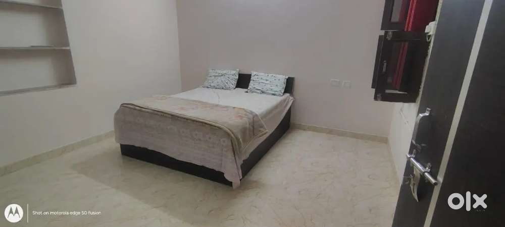 3 and 2 BHK fully furnished