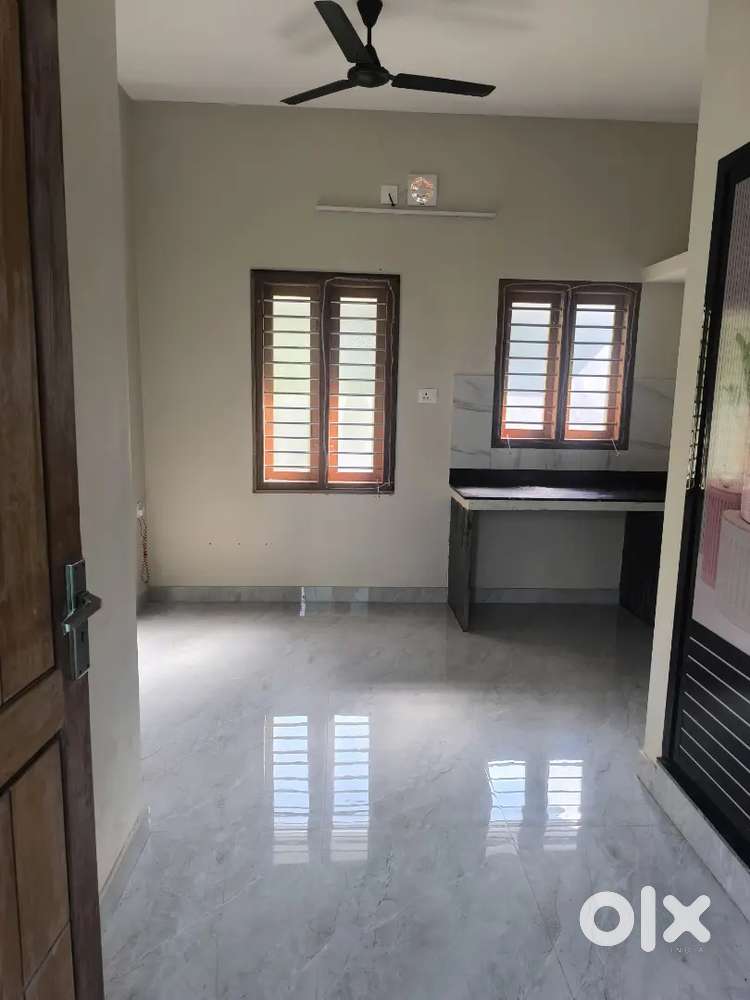 Rental 1bhk 1st floor house in konchady