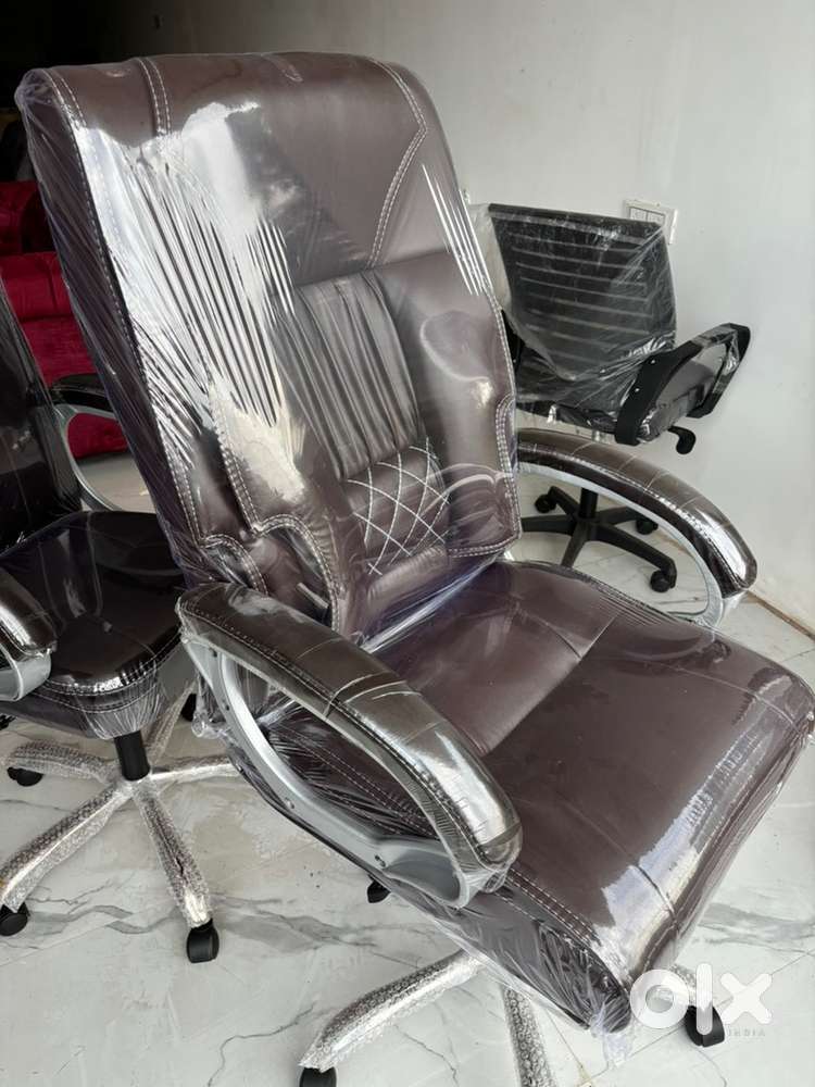 Brand new boss chair