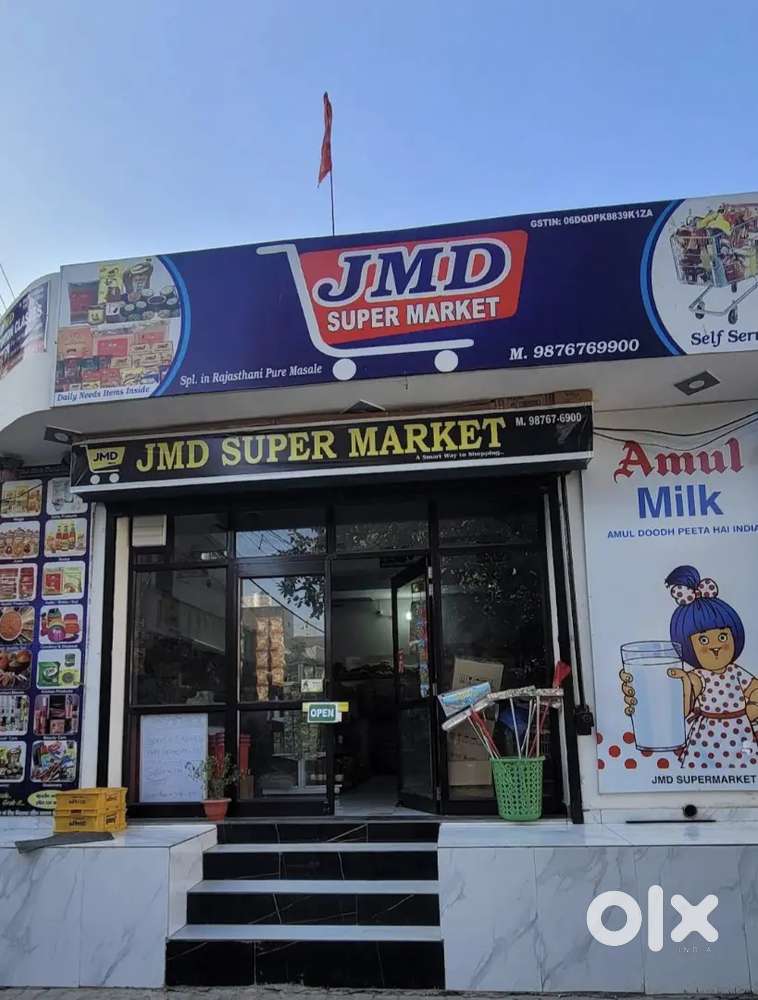 Running shop for rent at 15000 only