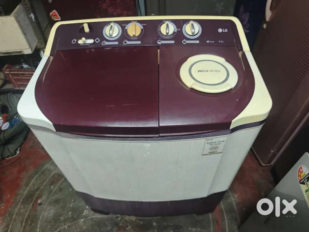 Lg semi automatic washing machine good condition