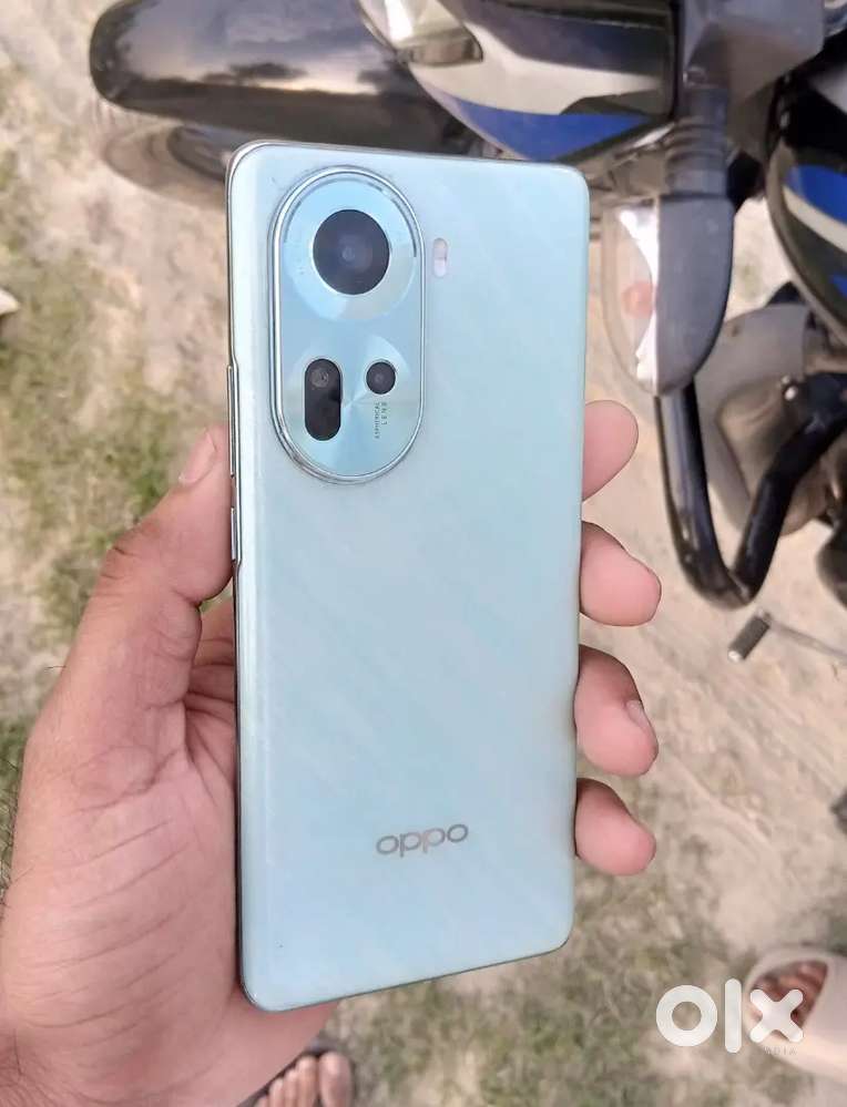 RENO 11 8,128 bill box, charger available