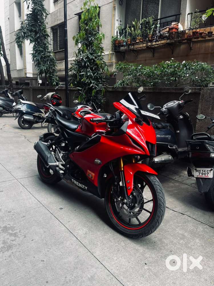 R15 V4 Red Color