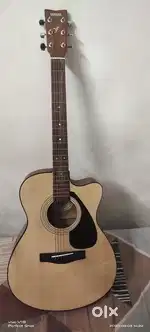 Yamaha guitar fs80c model with cover,belt,4picks