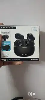 Tws earbud Boult w20 under warrenty
