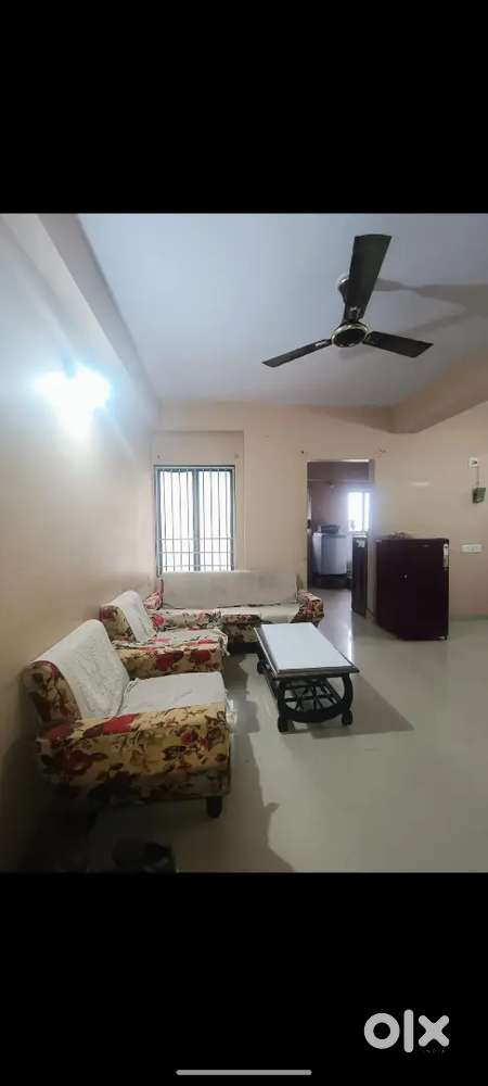 Looking for female flatmate