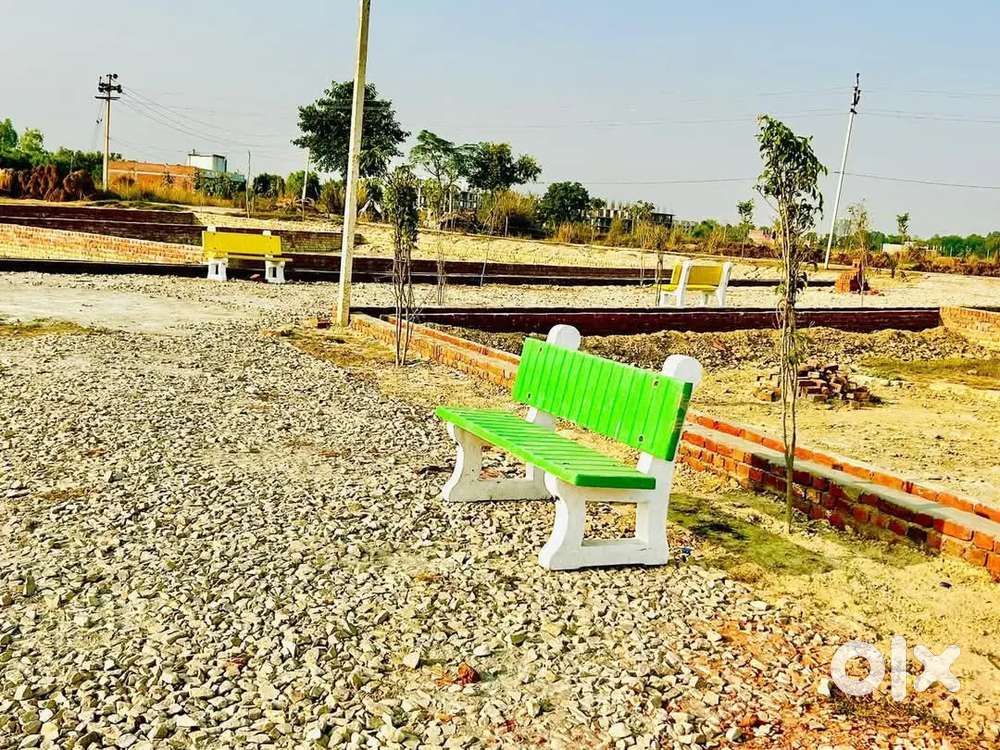 Police mukhyalay se 10 minat ki duri par 2000sqft jameen Bank loan