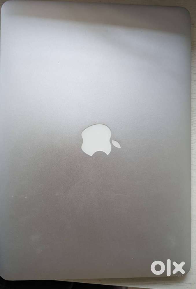 MacBook Air A1466 (Intel i5 processor)