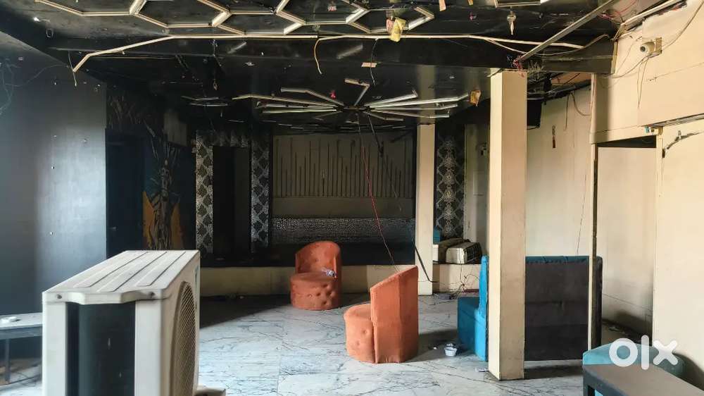 Hookah parlour for rent in Lake road