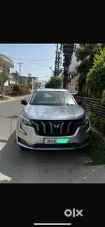 Mahindra XUV700 2023 Diesel Well Maintained