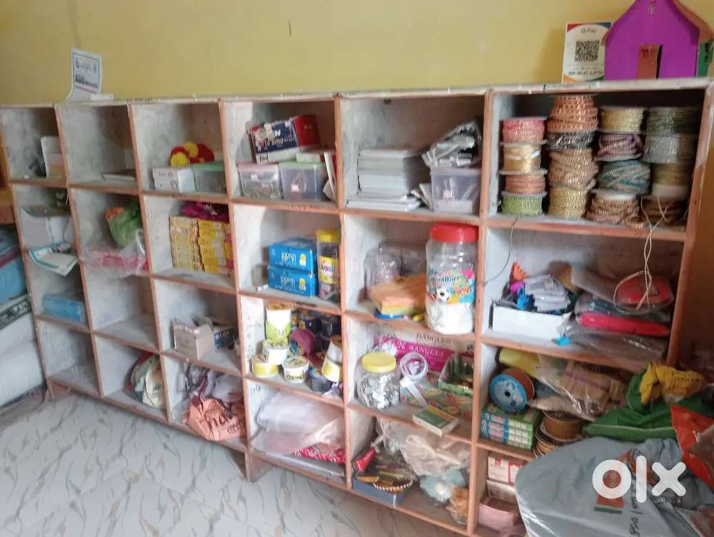 Big quality wooden rackshop height112cm breadth230cmgood prodouct