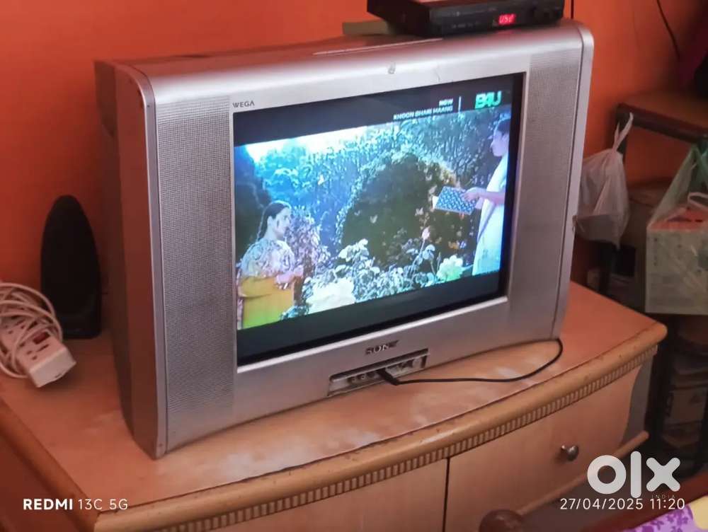 Samsung/Sony colour tv