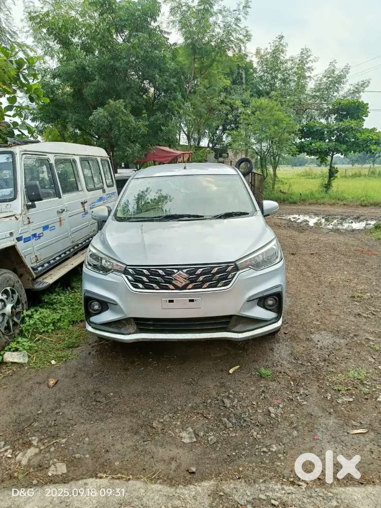 Maruti Suzuki Ertiga 2023 CNG & Hybrids 80000 Km Driven