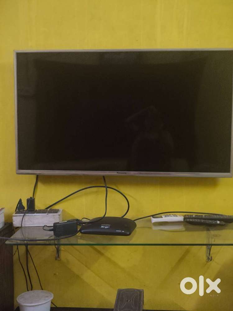 Sell A panasonic Tv of 4k display