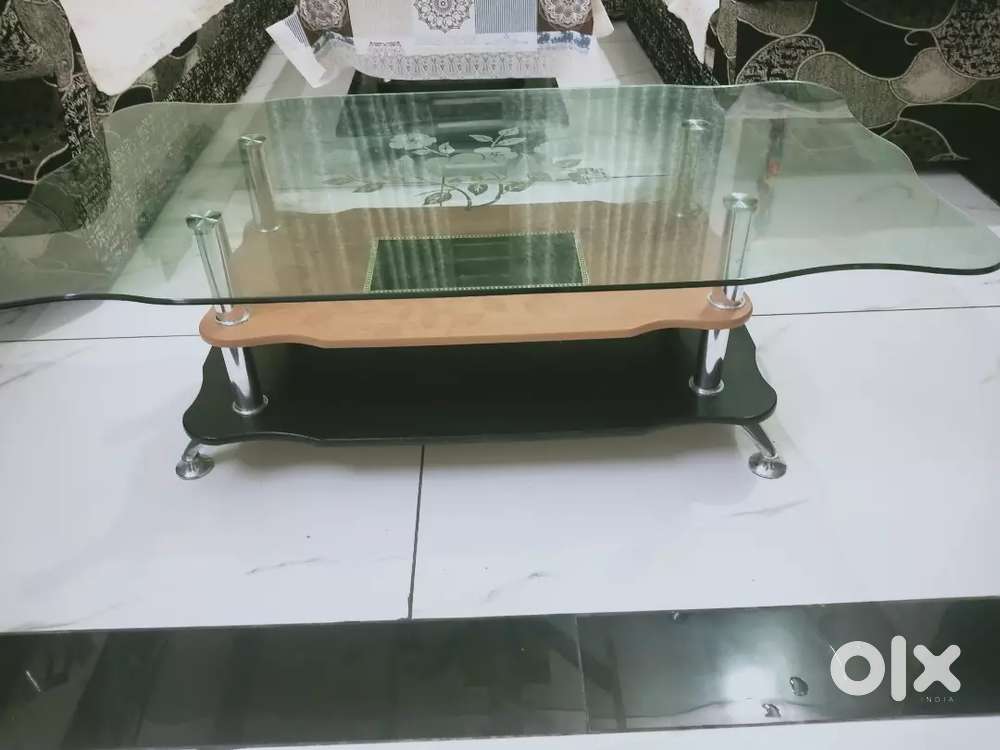 Centre table