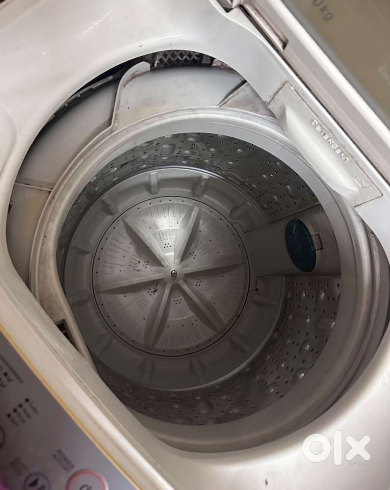 LG top loaded washing machine- 6kg