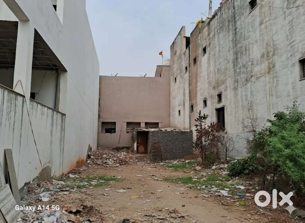 2000sqft Residential plot at Laxmi Nagar Near Marketplace