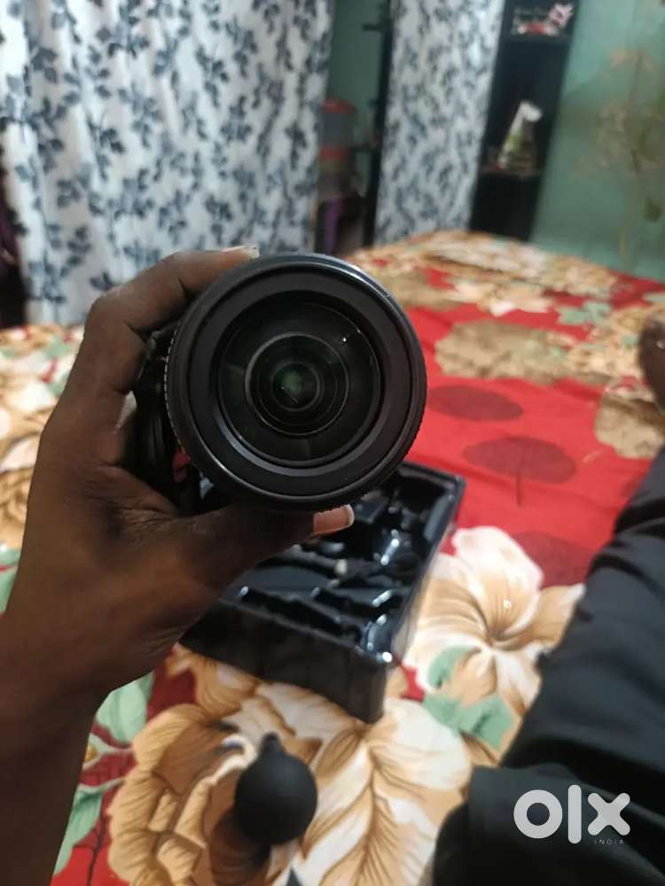 good condition Tamron lens 18-200 Are canan lens 15-45