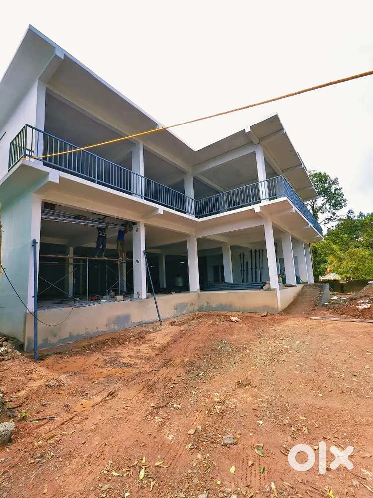 9000 Sqft Godown Space For Rent At Kakkanad near Seaport Airport road