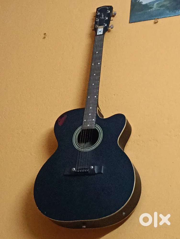 Guitar pretty good condition