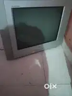 LG CRT TV GOOD CONDITION MEIN HAI