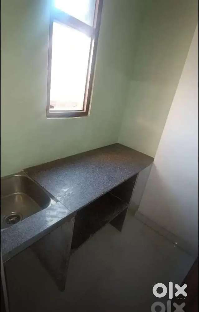 1Rk flat boy BOYS ONLY - NOT INDEPENDENT