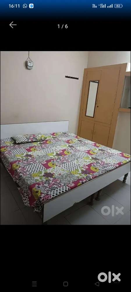 1 Fully furnished room available for rent (Only for working Females)