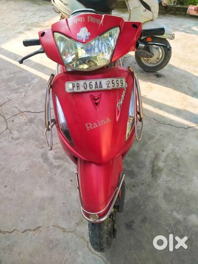 Pleasure scooty model 2014