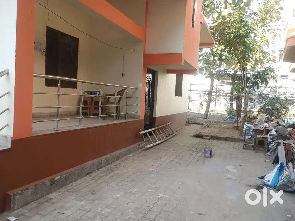 Independent villa for office or small family