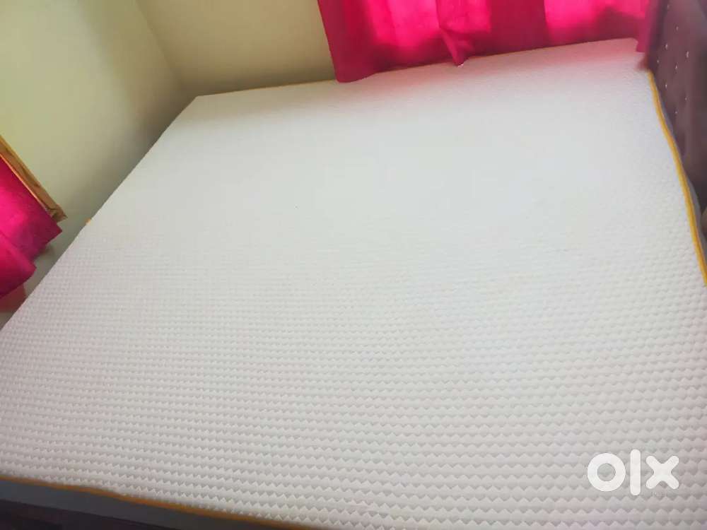 Sleepy cat King size mattress
