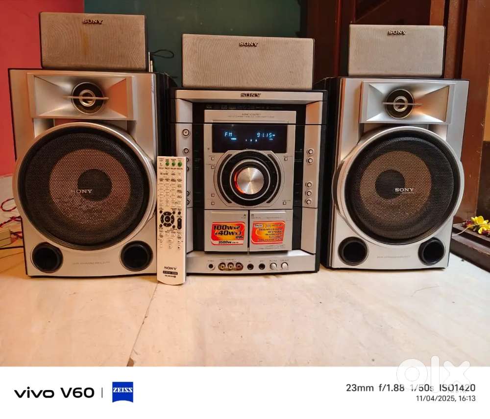 SONY GNZ8D MUSIC SYSTEM FM AUX CASSETTE WORKING CONDITION WITH REMOTE