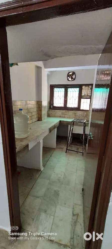 Flat available for rent in Malviya Nagar