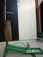 Coconut Cutter (Nariyal) Machine