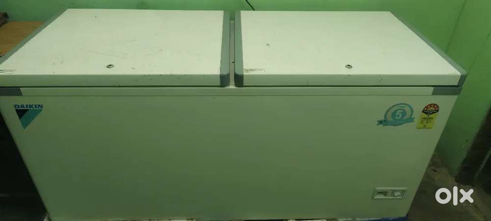 DAIKIN FRIDGE,500lts,3 months old only.