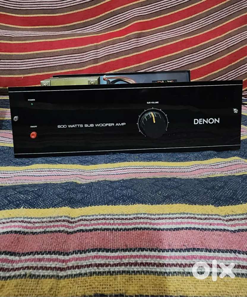 Sub amp   600 watts good condition