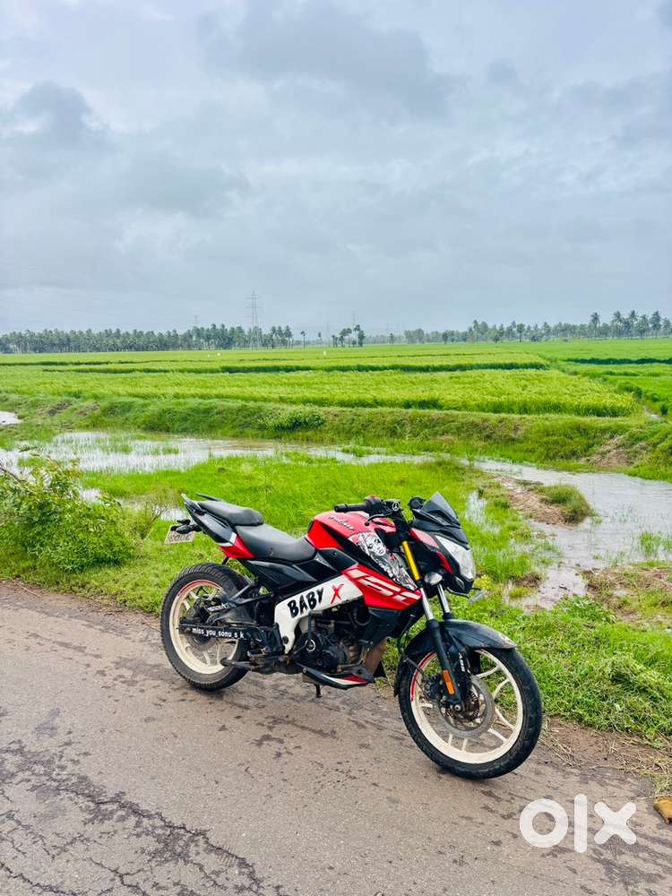 Bajaj pulsar Ns160