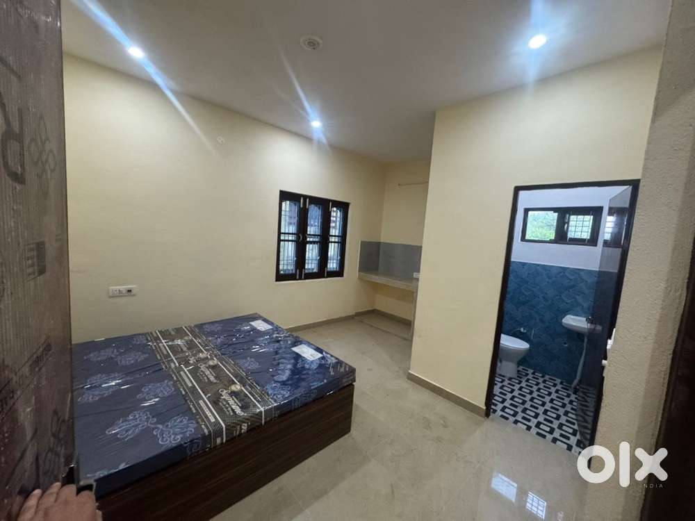 Rooms for rent in monthly basis