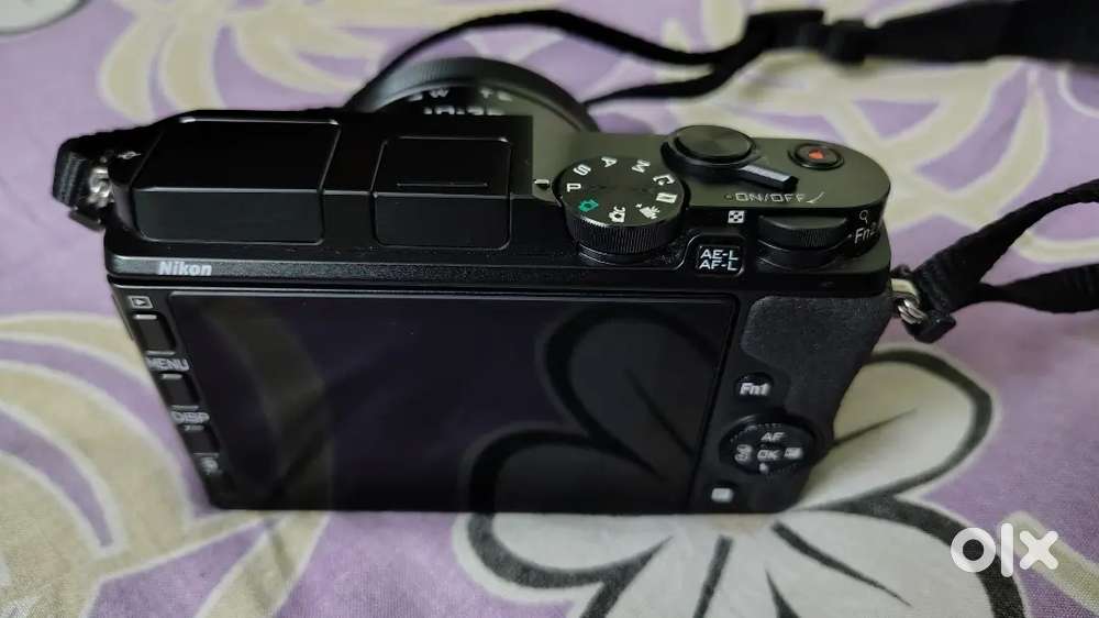 Nikon 1v3 it's in mint condition