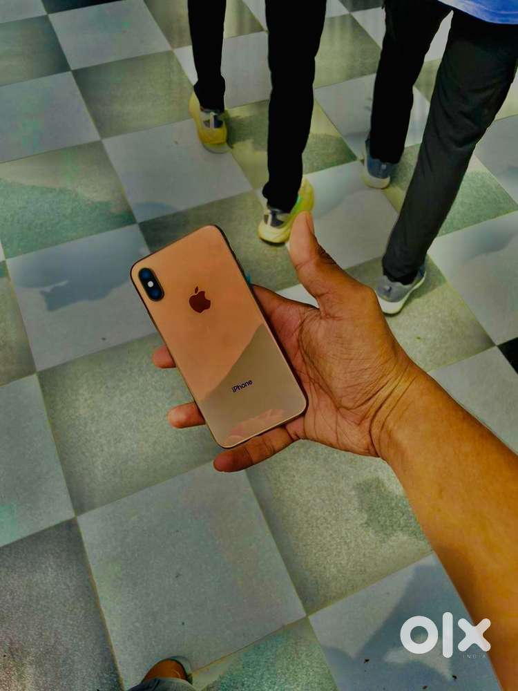 IPHONE XS GOLD COLOUR