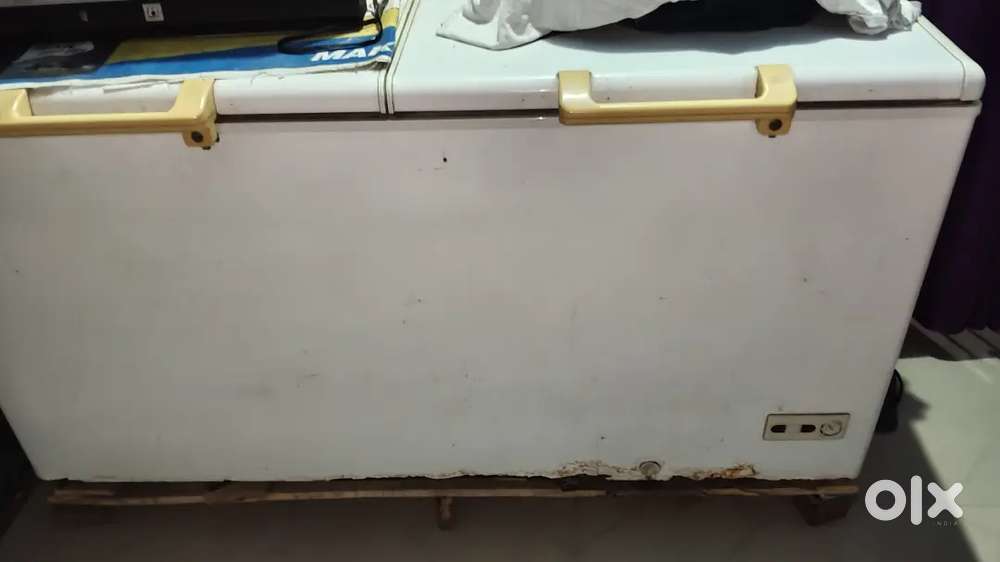 Voltas deep freezer 500L