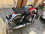 Royal enfield classic 350 Crome Red new condition