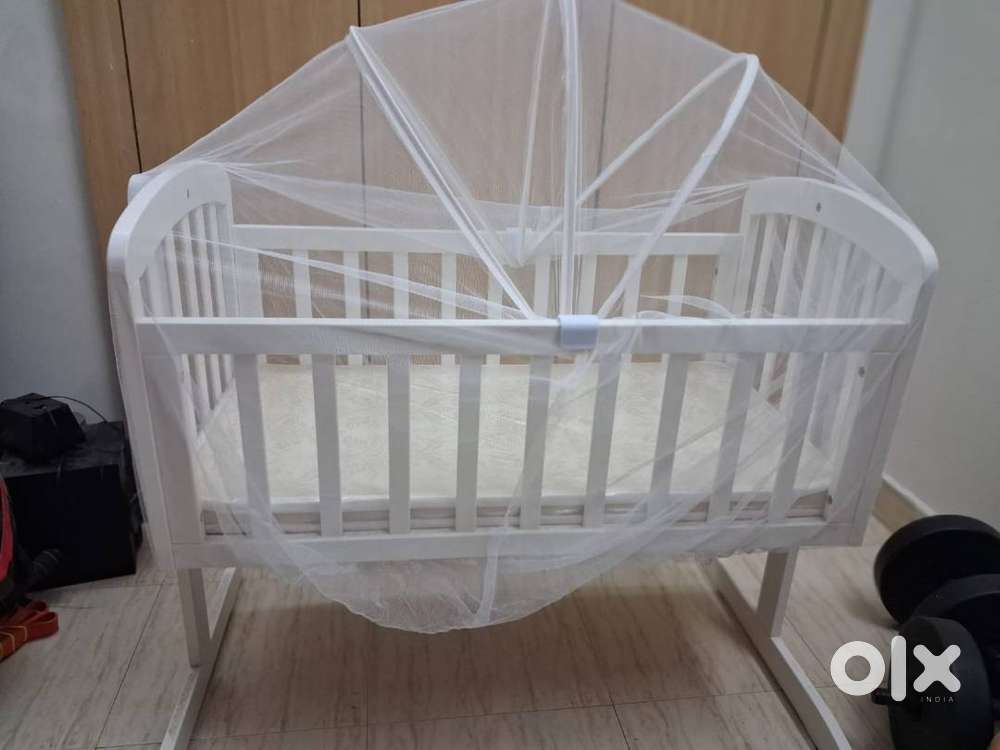 baby hug cradle with net