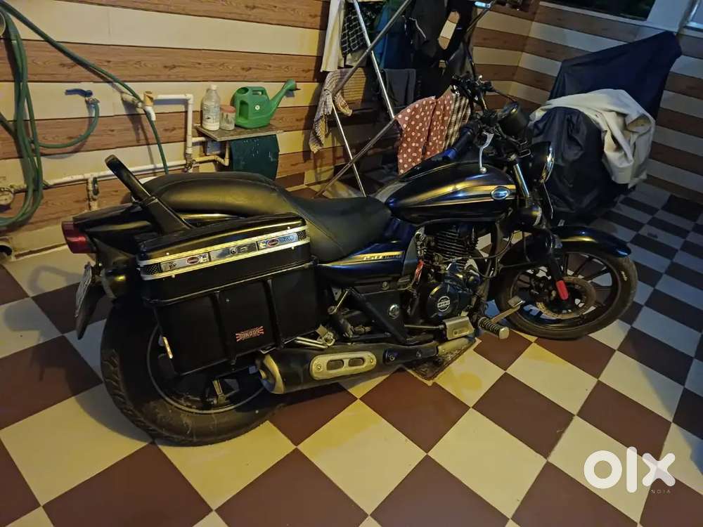 Bajaj Avenger November 2016 model