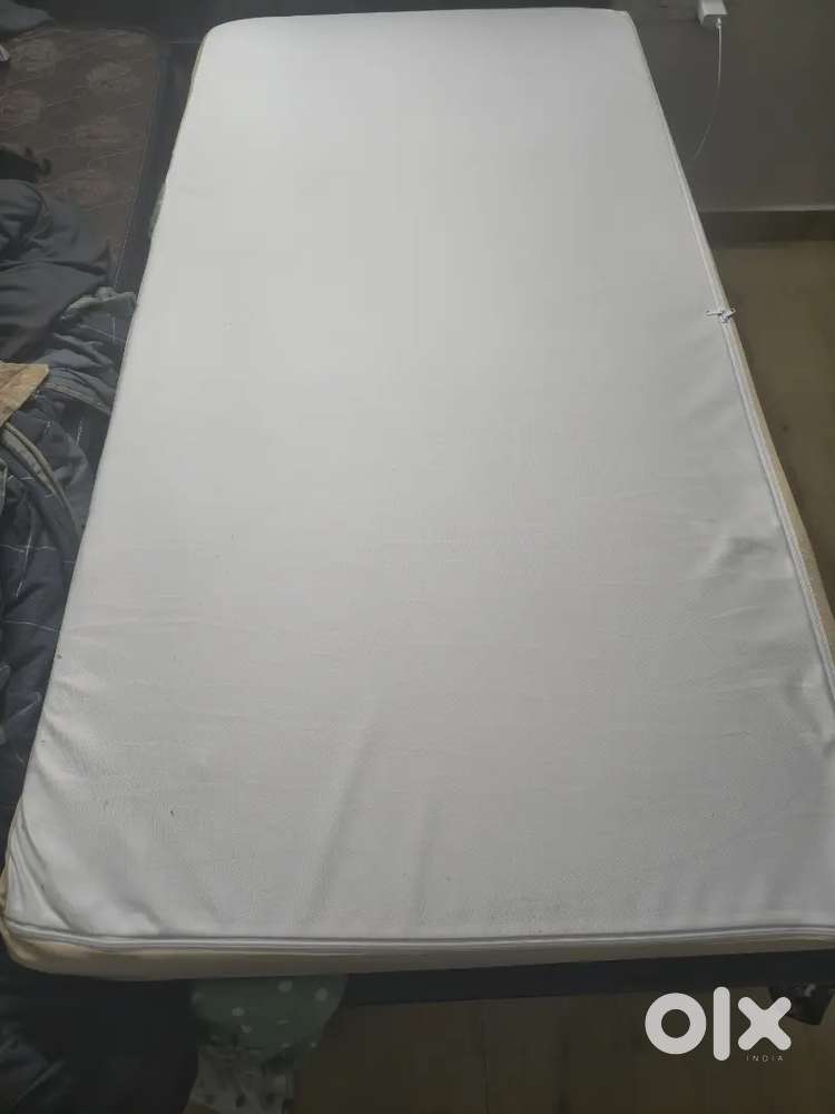 Wakefit latex mattress + waterproof wakefit cover