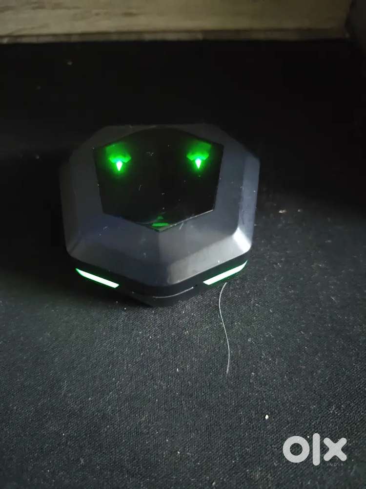 Aroma NB126 Aster V5.4 Upto 50Hr Playtime Fast Charging Black colour -
